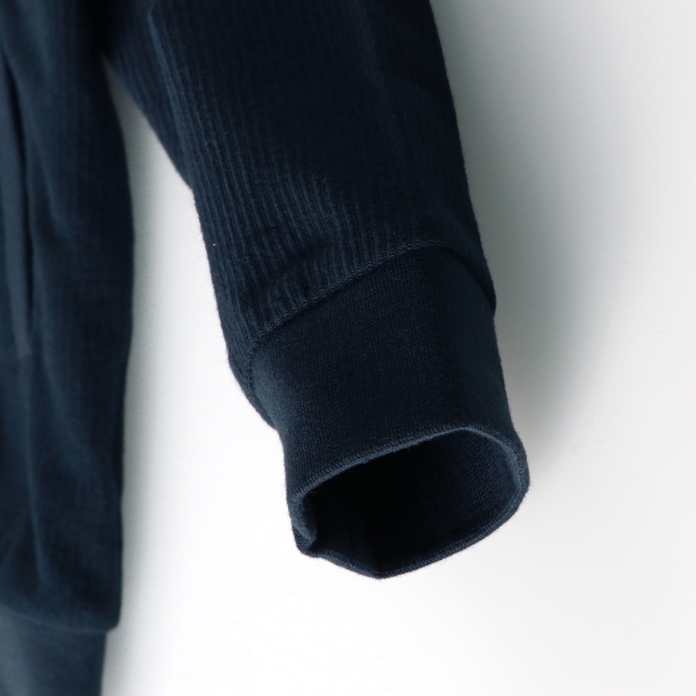 ネイビーブルー