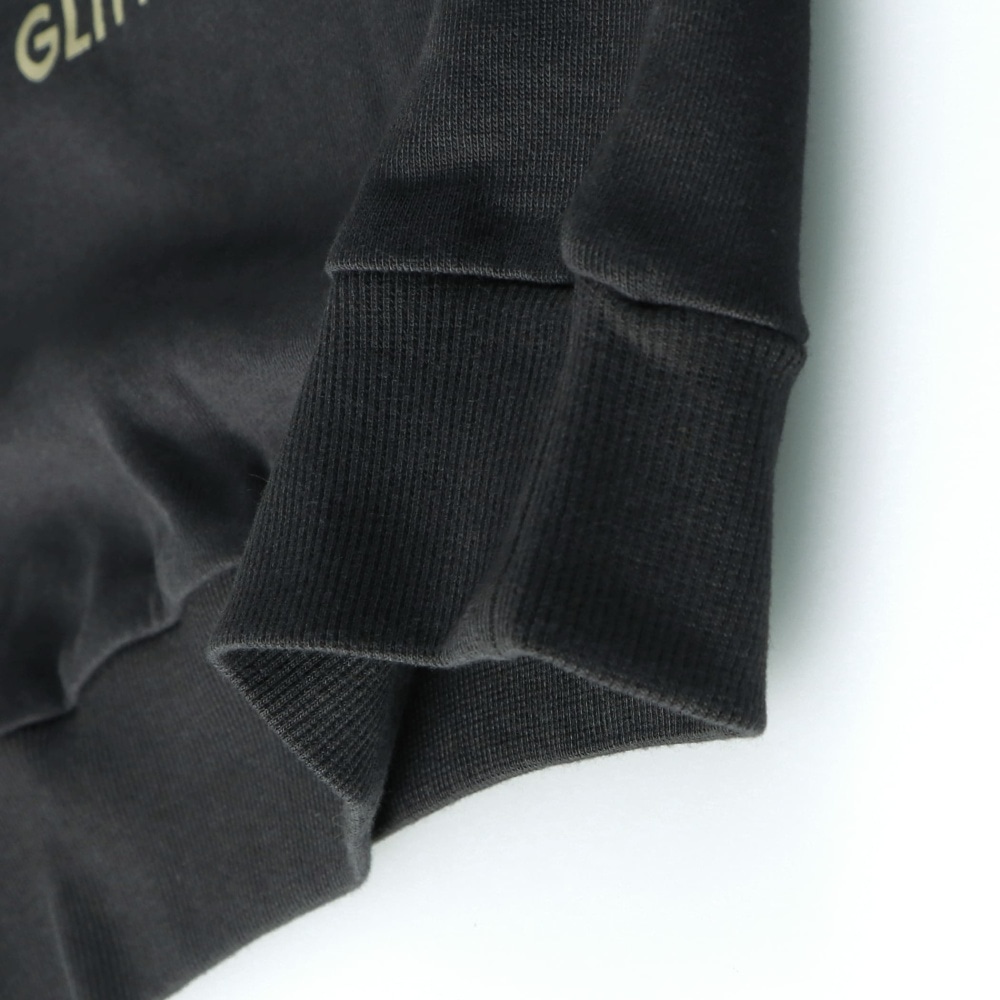 チャコールグレー