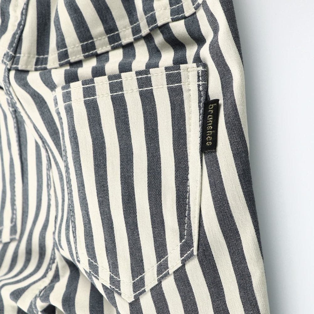 ネイビーブルー