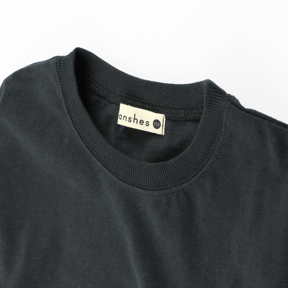 チャコールグレー