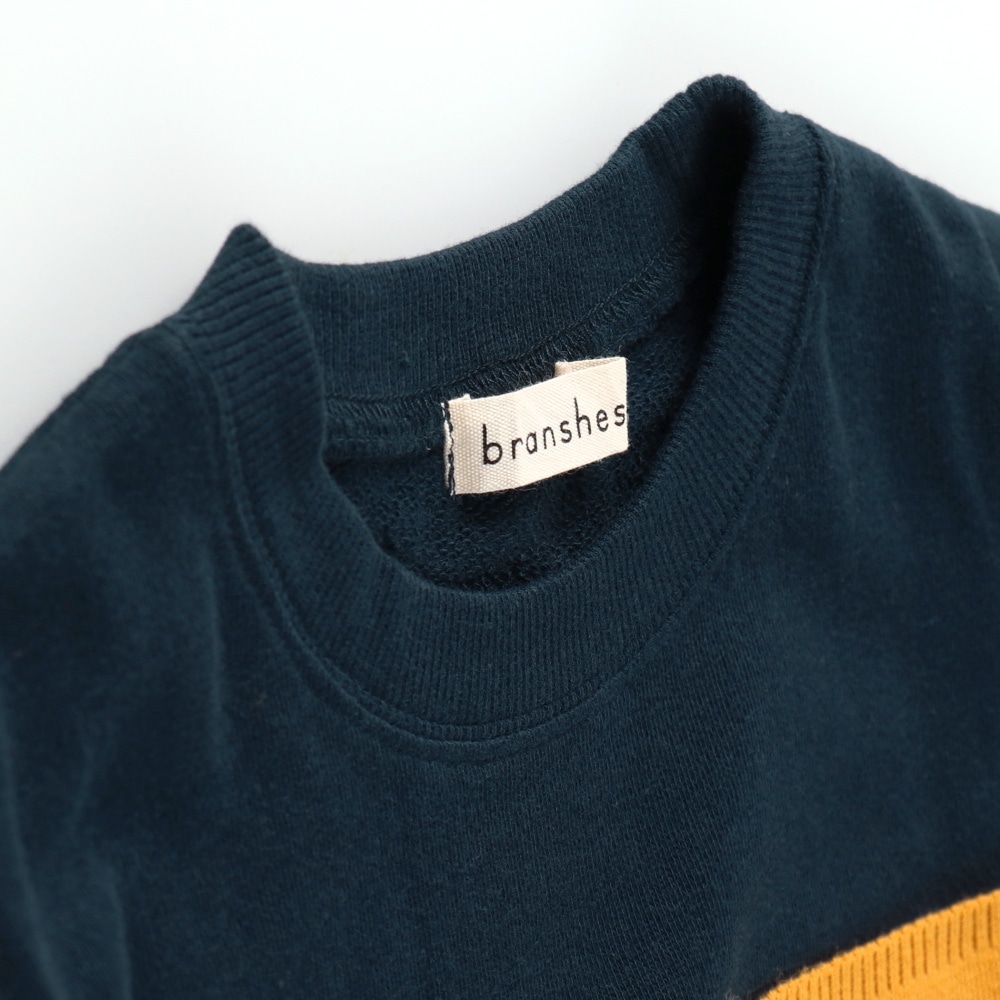 ネイビーブルー