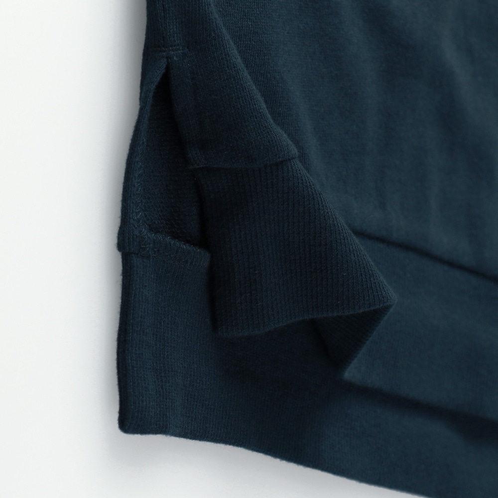 ネイビーブルー