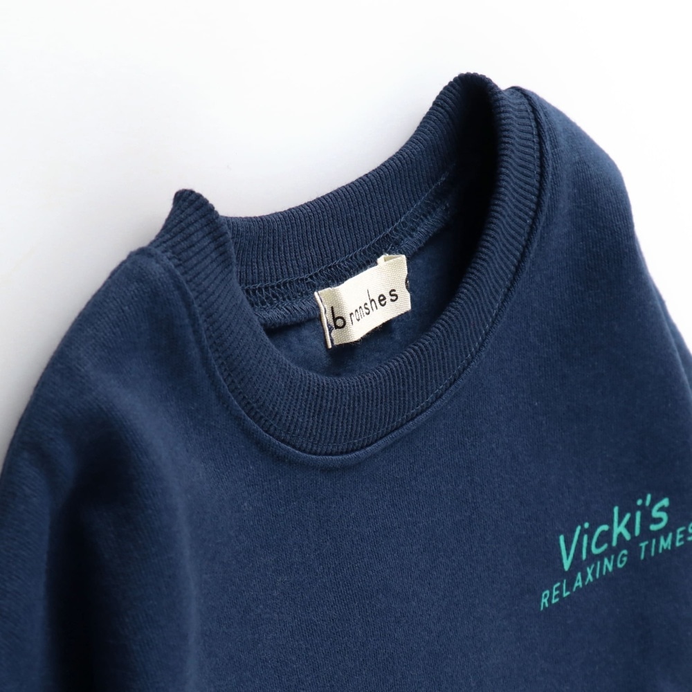 ネイビーブルー