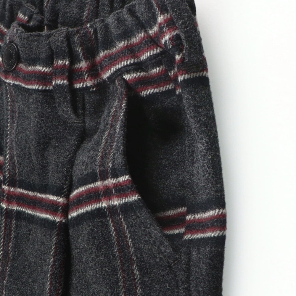 チャコールグレー