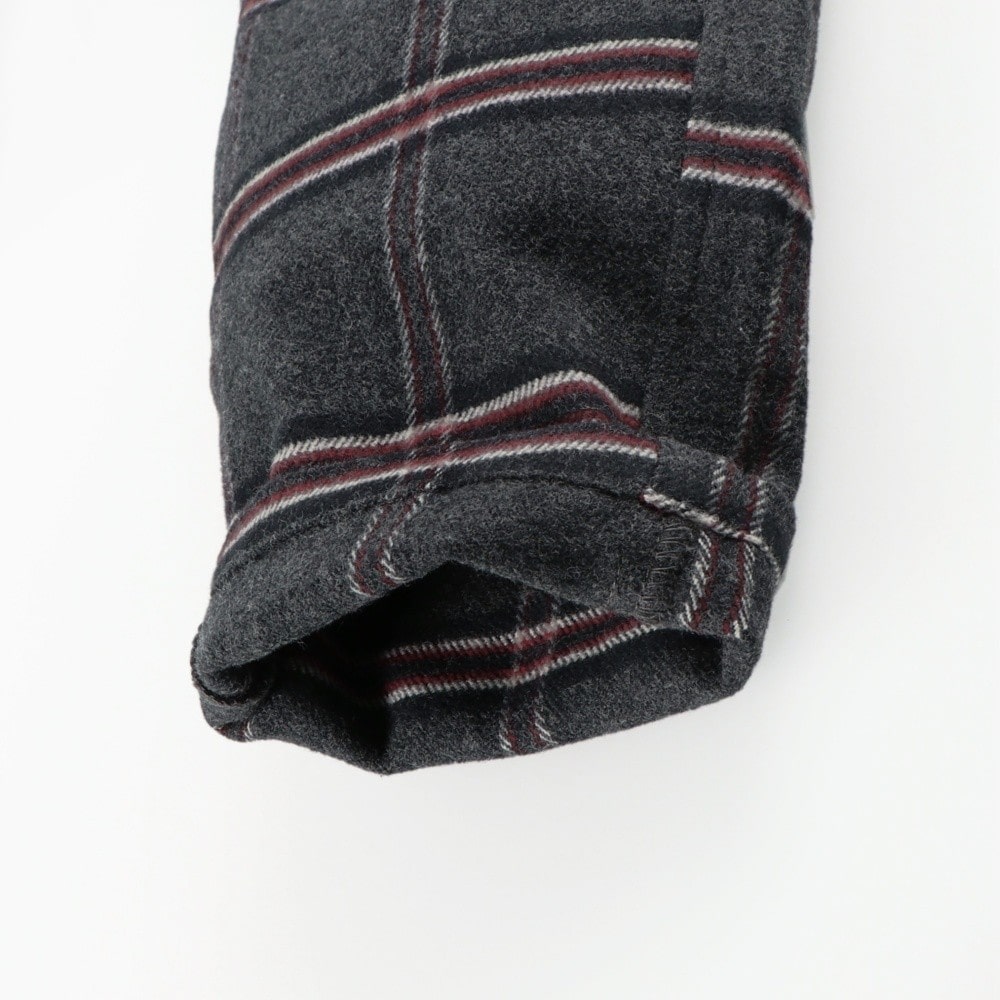 チャコールグレー