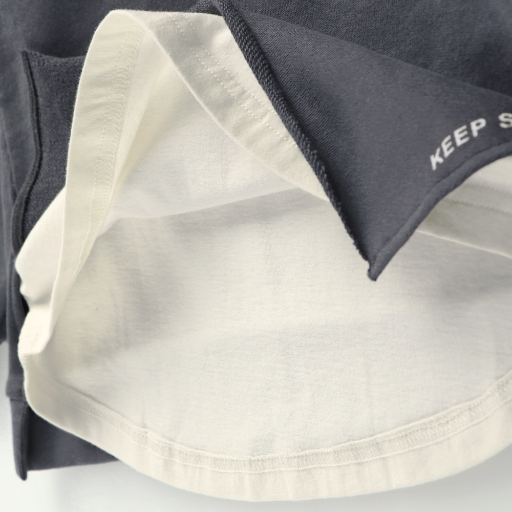 チャコールグレー