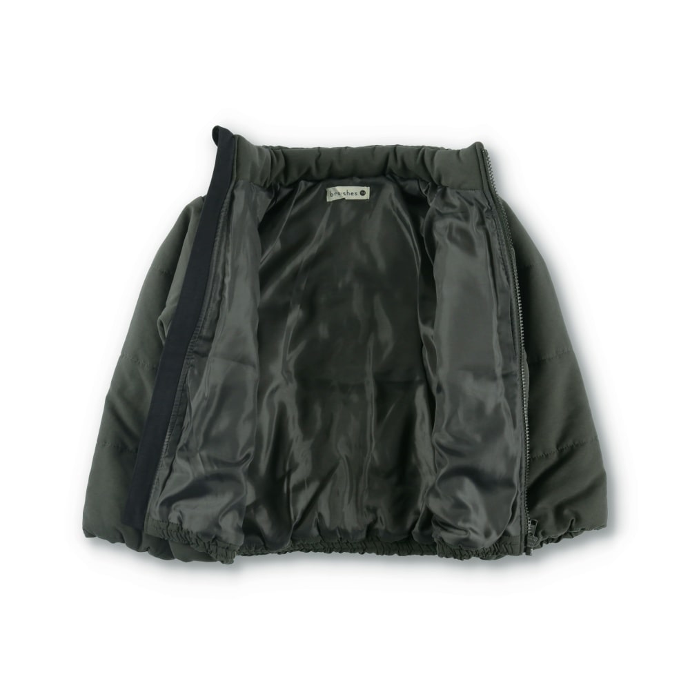 カーキグリーン