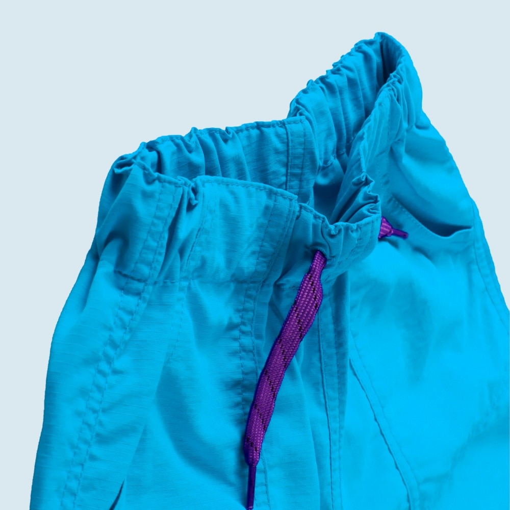 ターコイズブルー