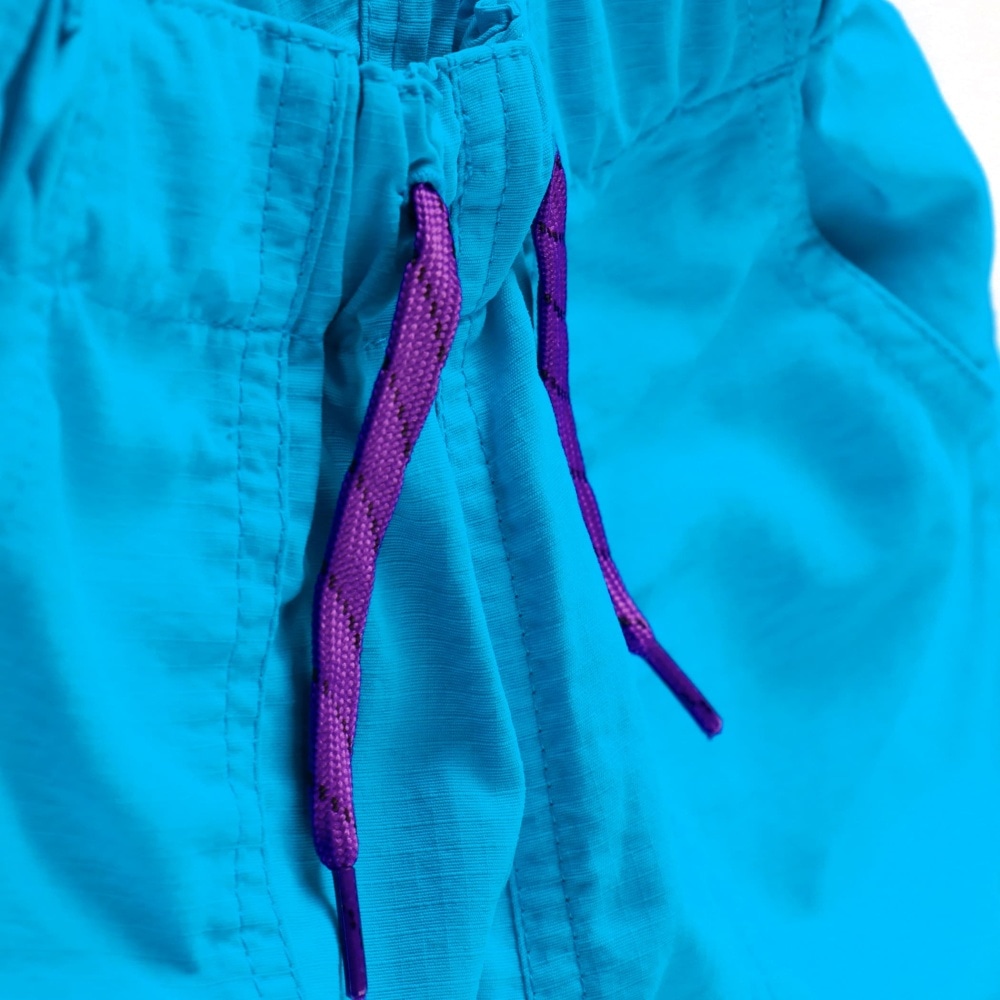 ターコイズブルー