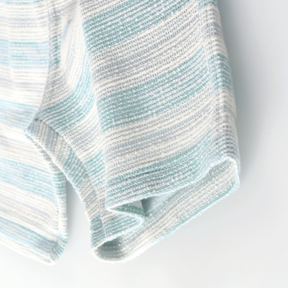 ライトグリーン