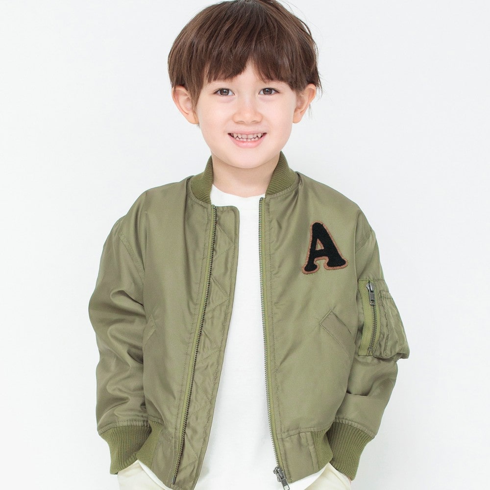 カーキグリーン