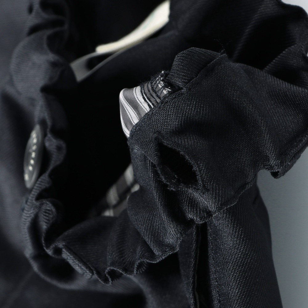 ネイビーブルー