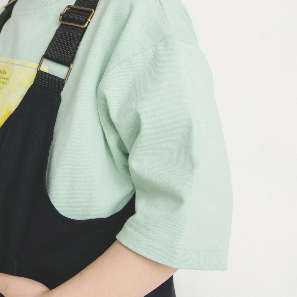 ライトグリーン