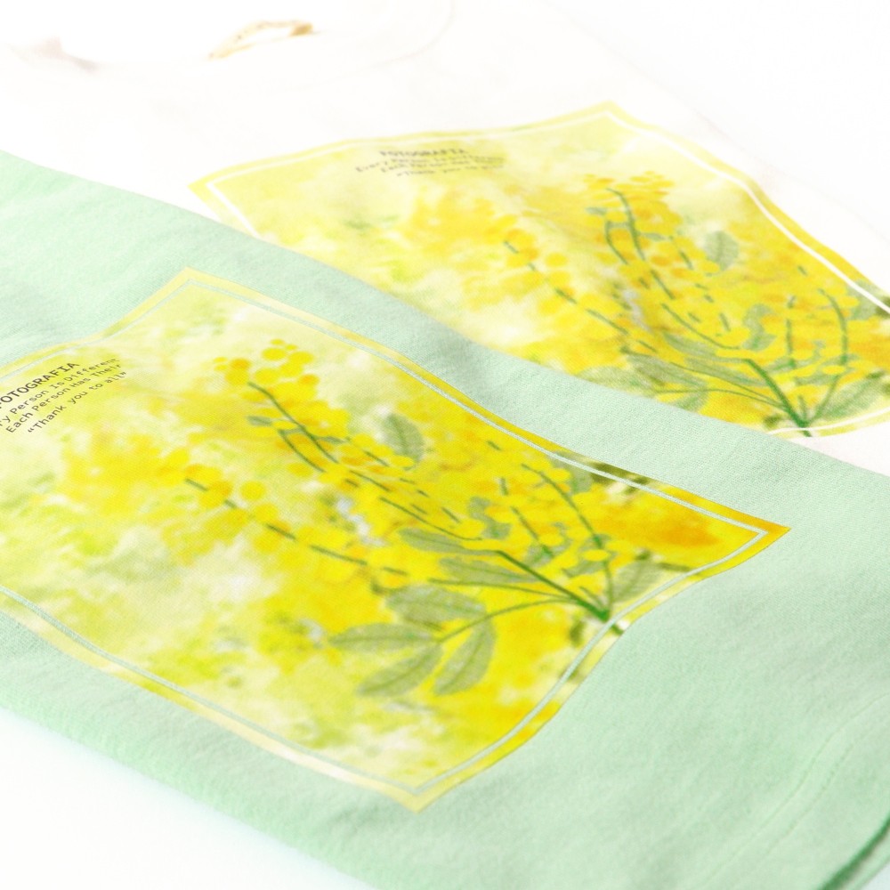 ライトグリーン