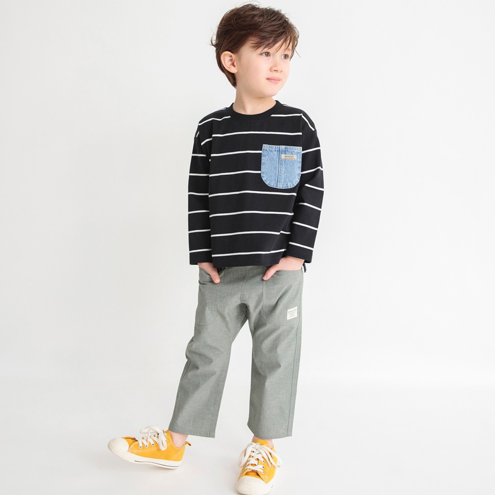 カーキグリーン