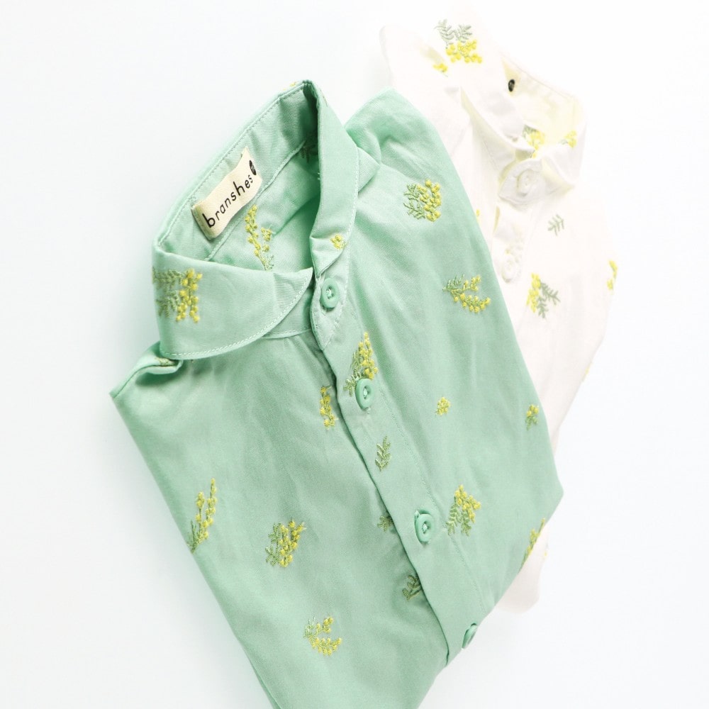 ライトグリーン