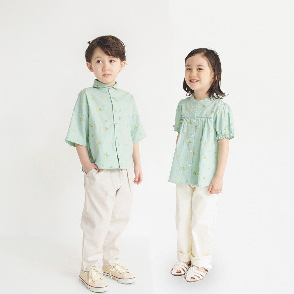 ライトグリーン