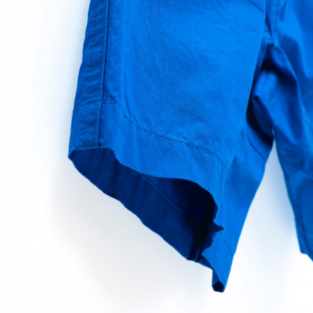 ロイヤルブルー