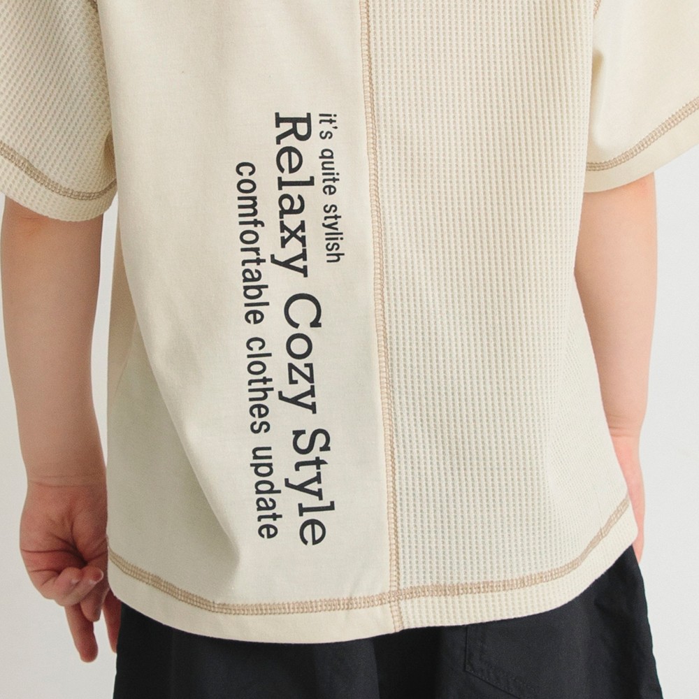 ライトベージュ