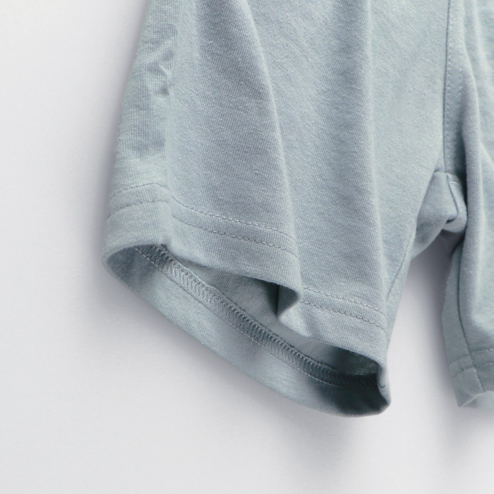 ネイビーブルー