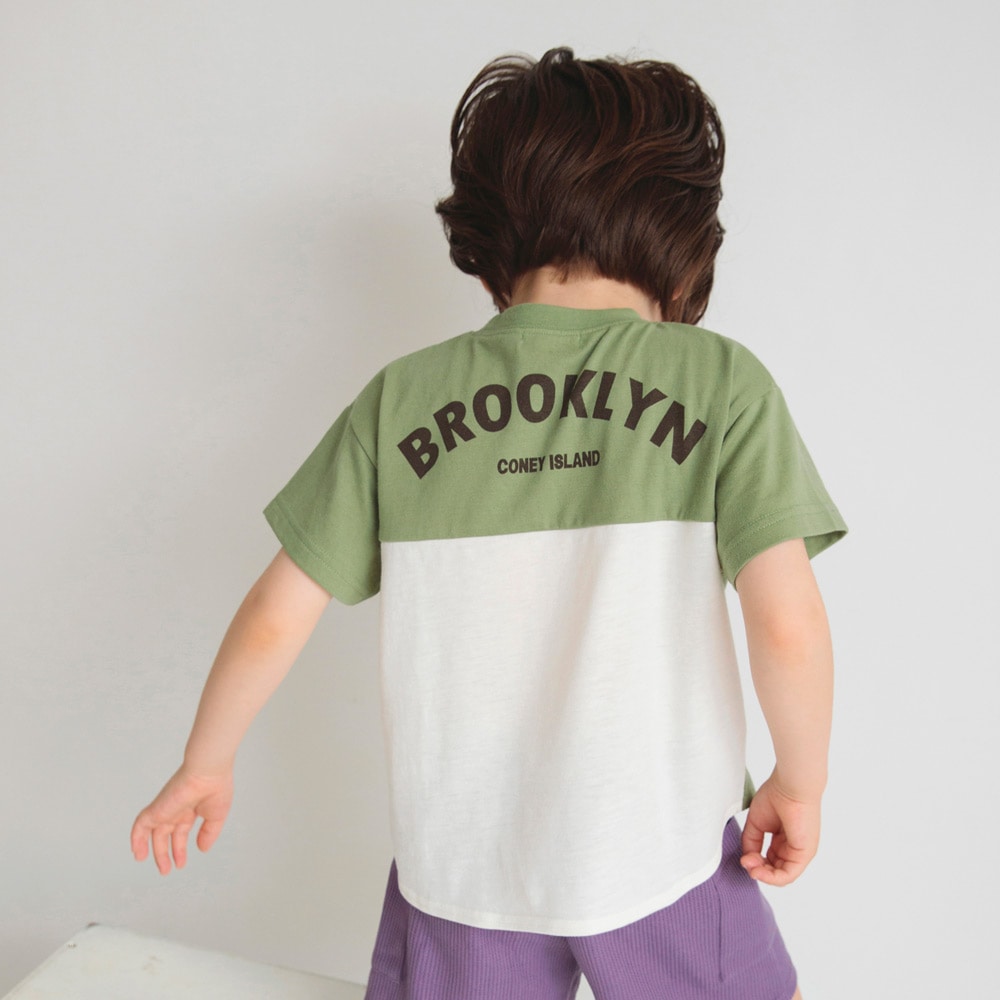 カーキグリーン