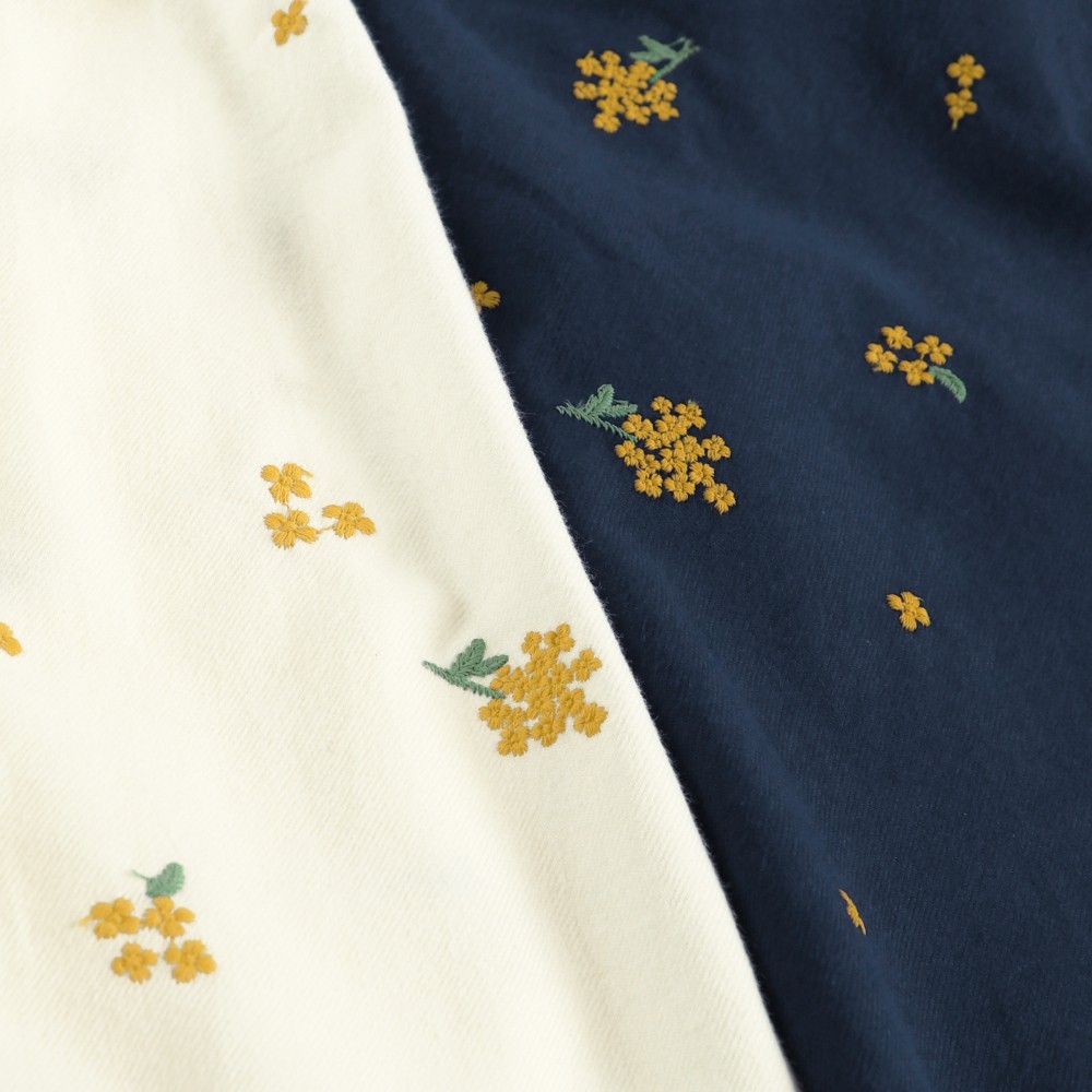 ネイビーブルー