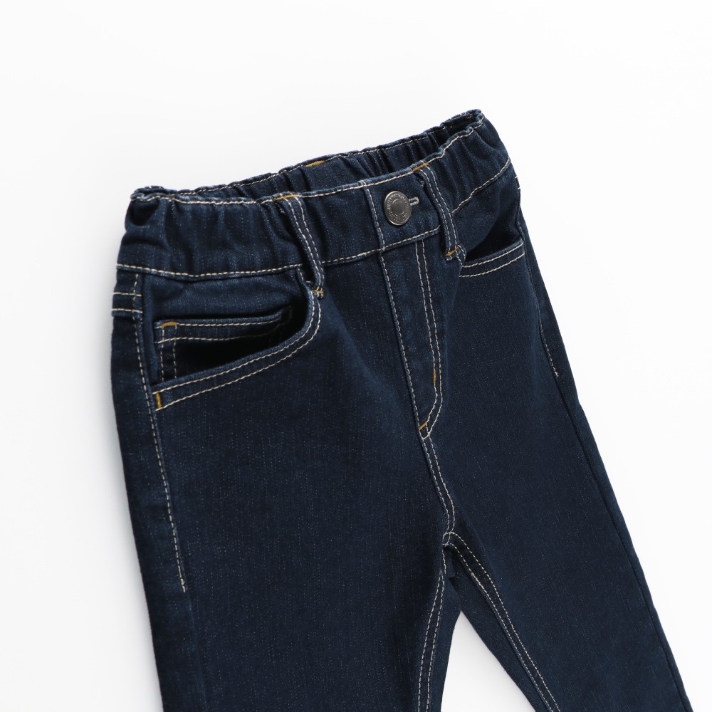 ネイビーブルー