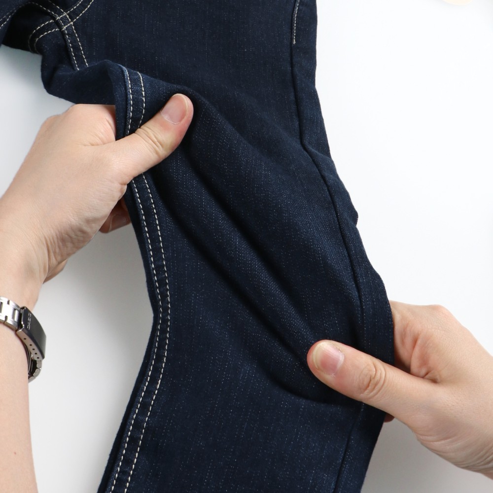 ネイビーブルー