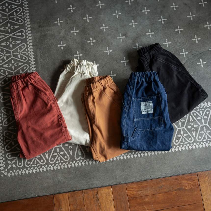 ネイビーブルー