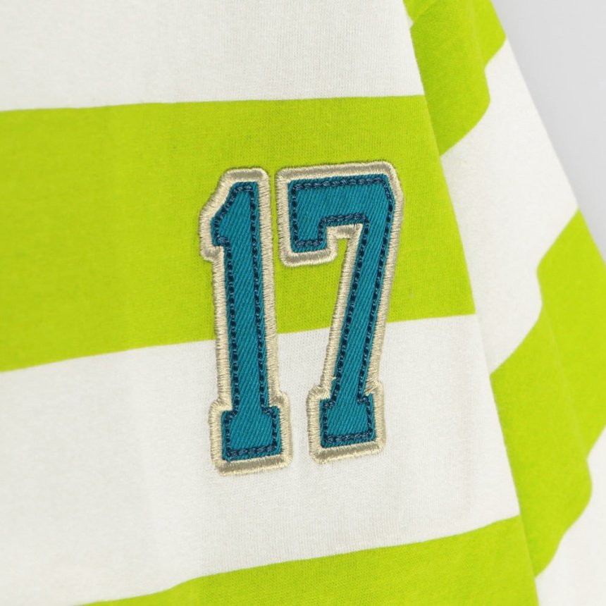 ライトグリーン