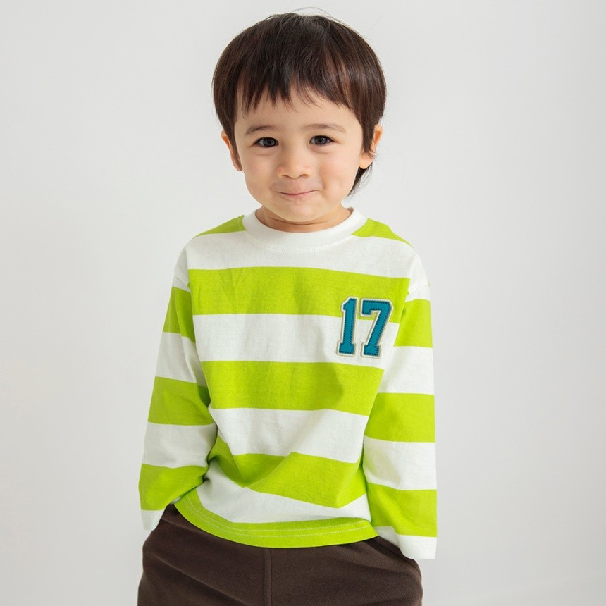 ライトグリーン