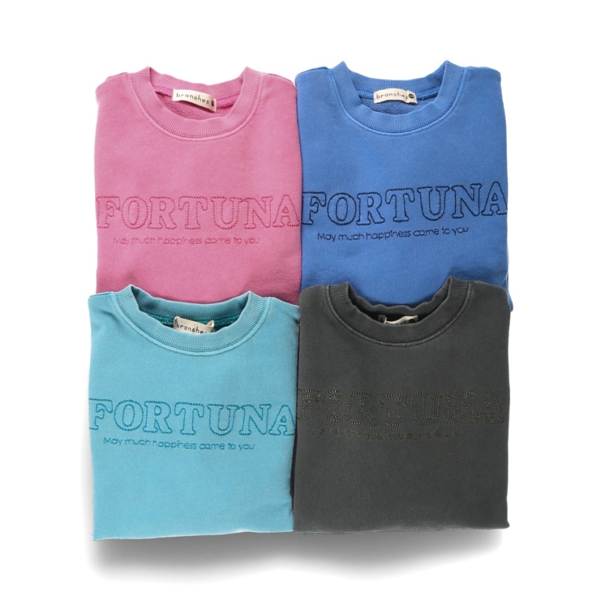 チャコールグレー