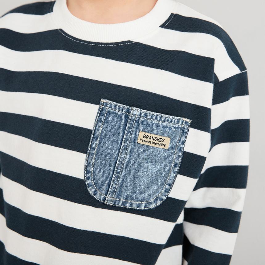 ネイビーブルー