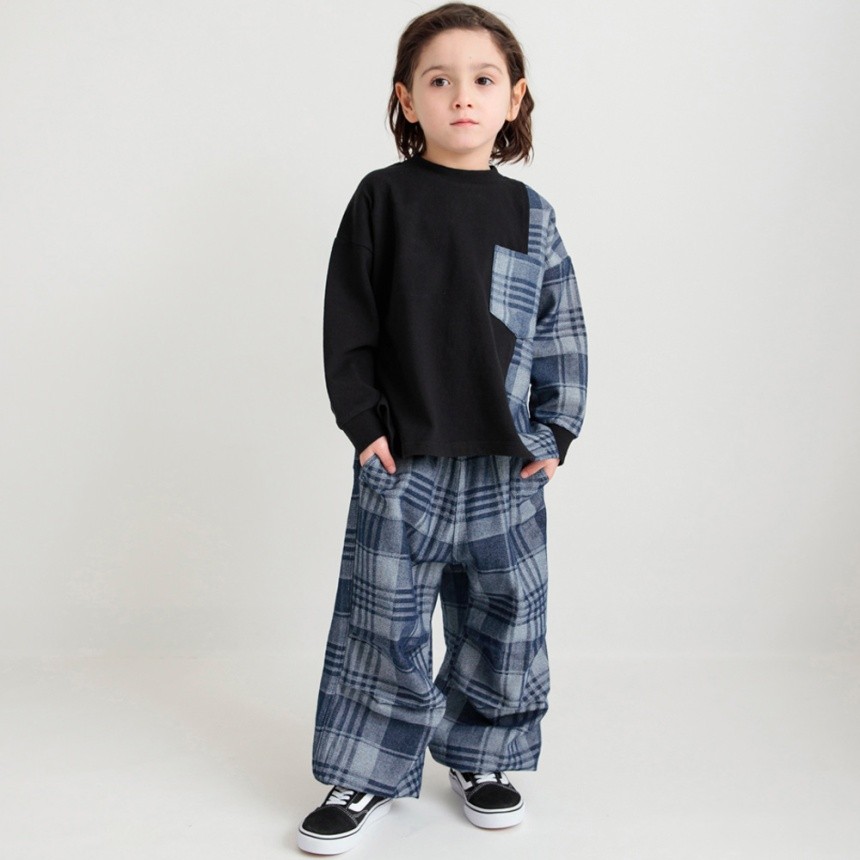 ネイビーブルー