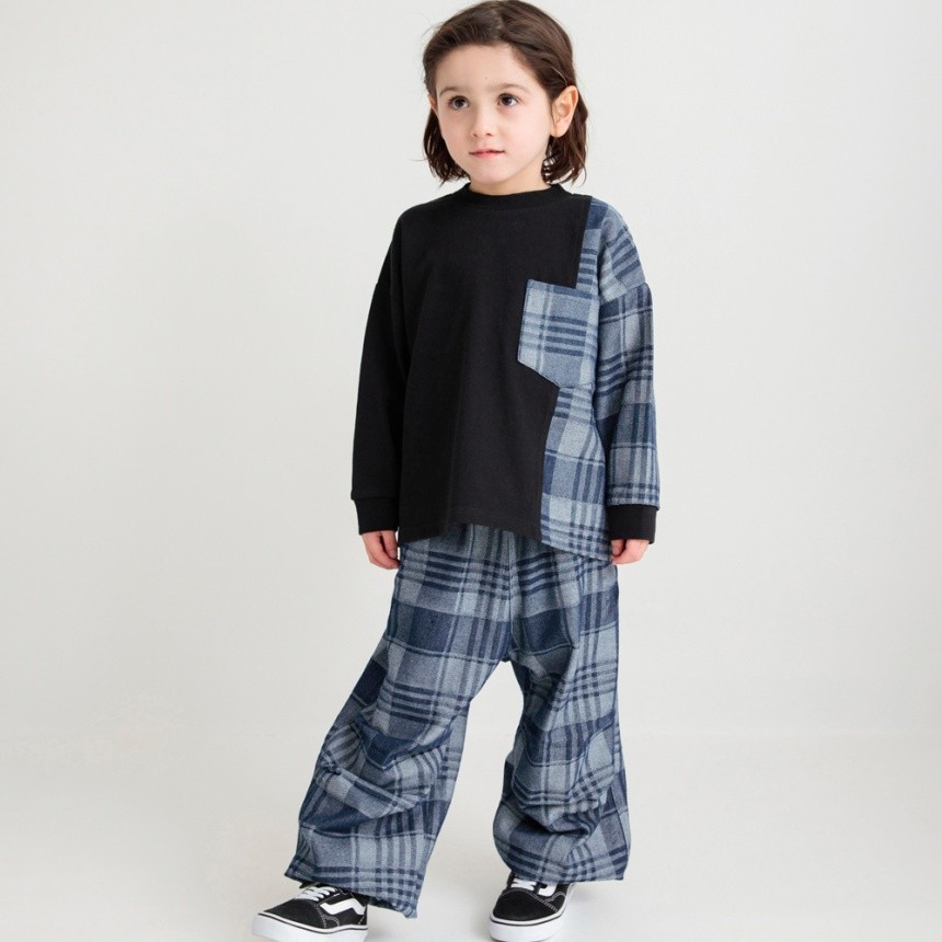 ネイビーブルー