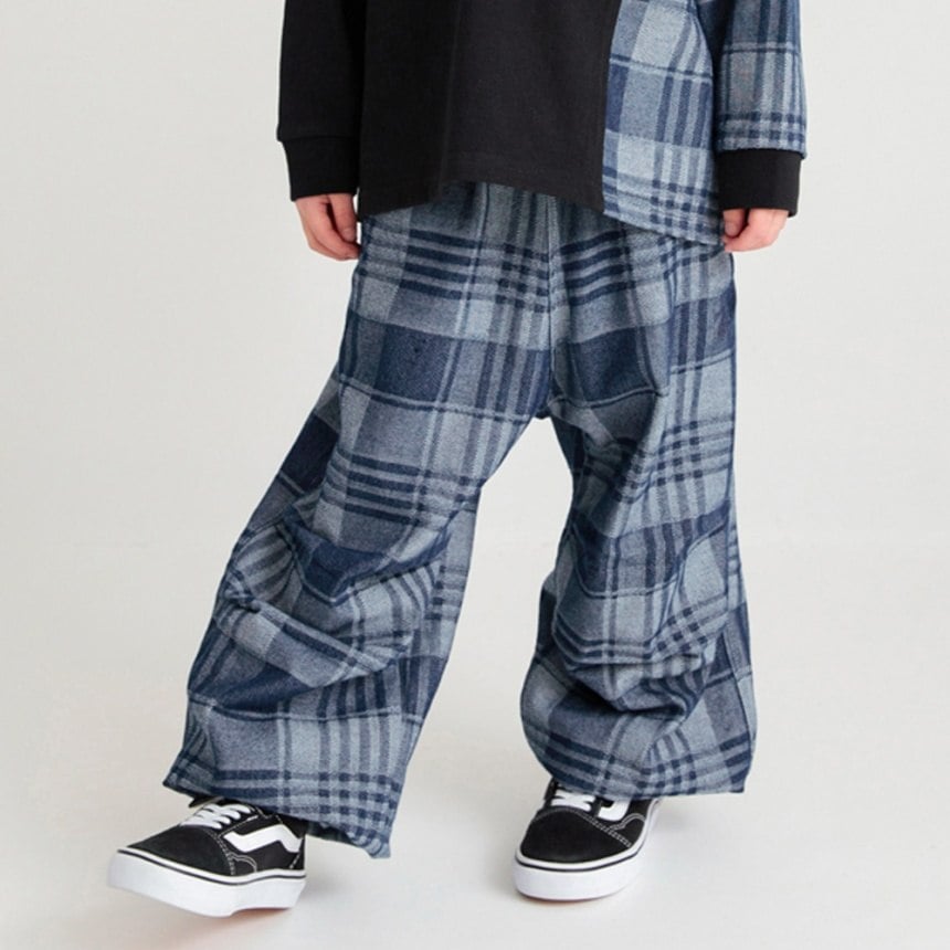 ネイビーブルー