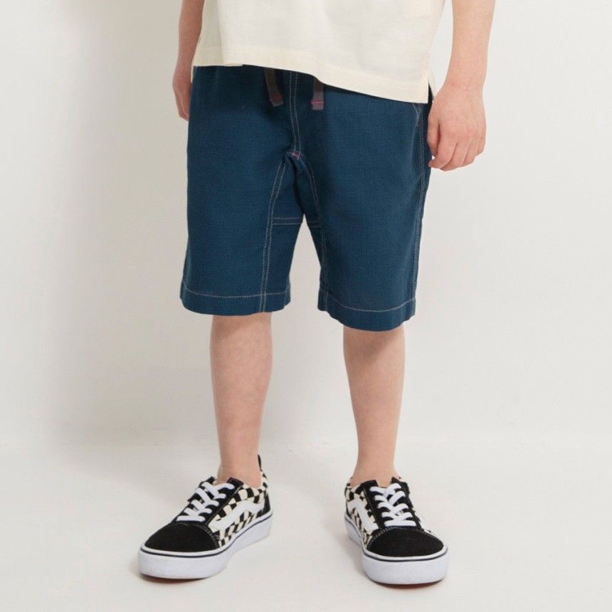 ネイビーブルー