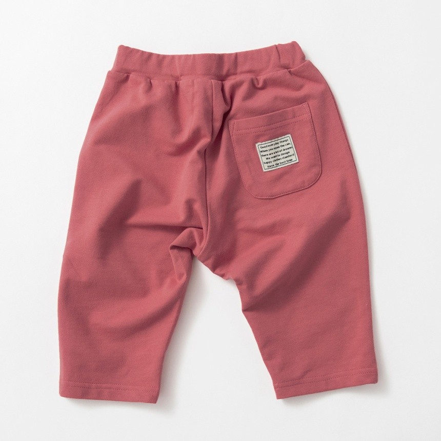 サーモンピンク