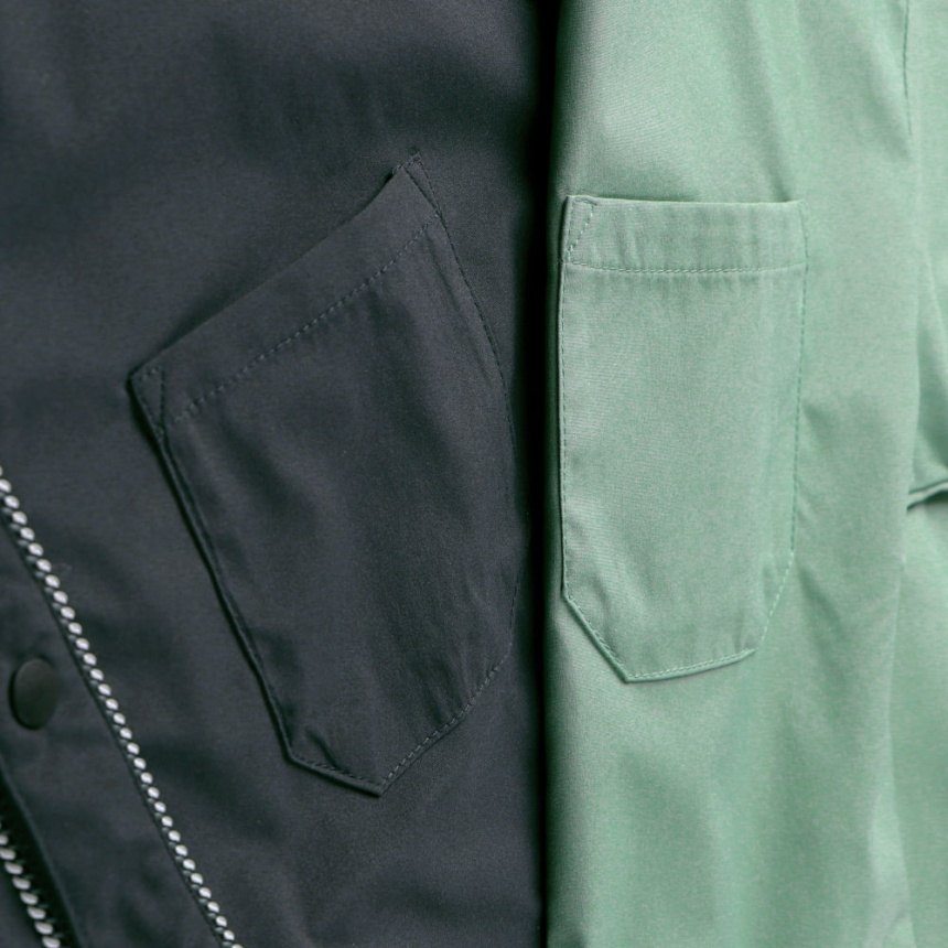 ライトグリーン