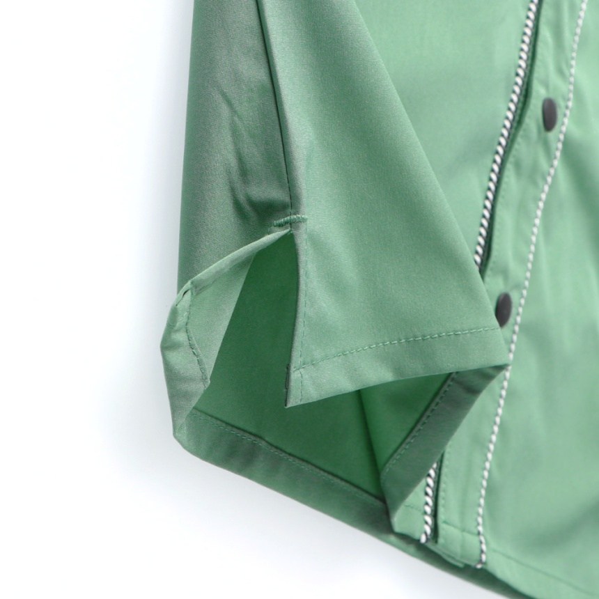 ライトグリーン