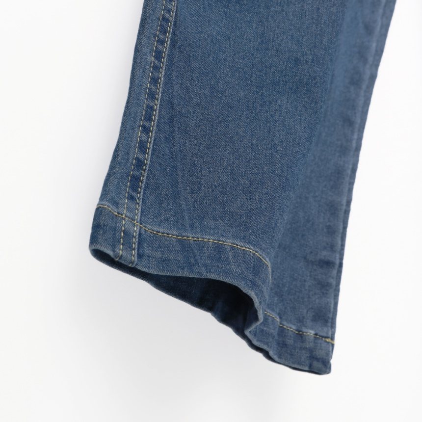 ネイビーブルー