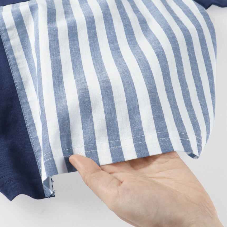 ネイビーブルー