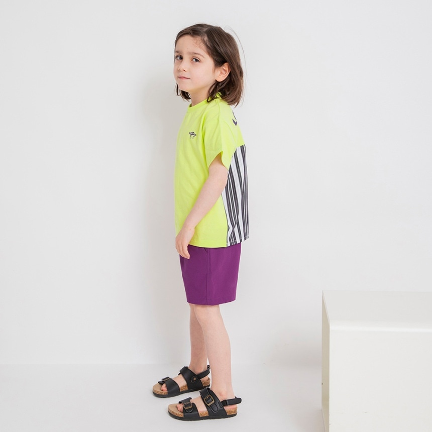 ライトグリーン