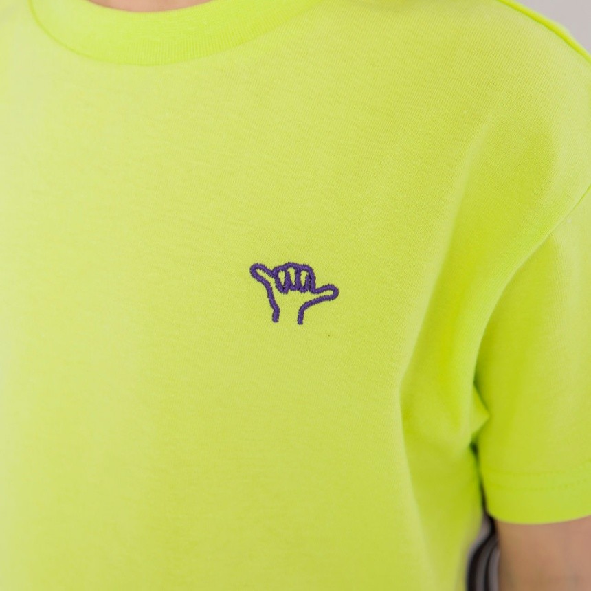 ライトグリーン