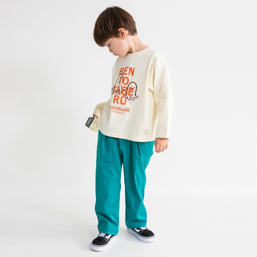 ライトベージュ