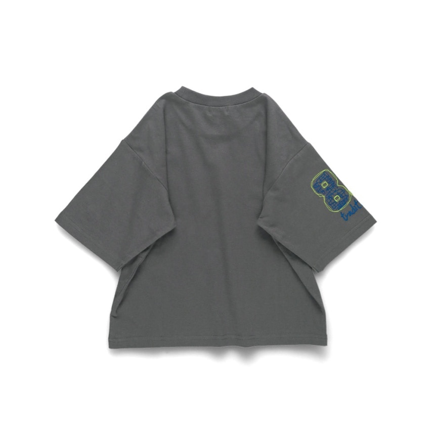 チャコールグレー