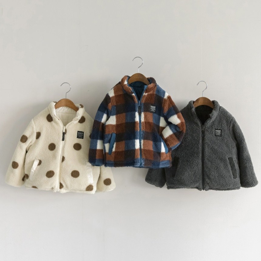 チャコールグレー