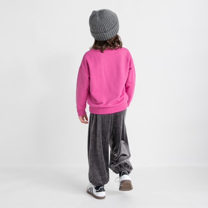 チャコールグレー