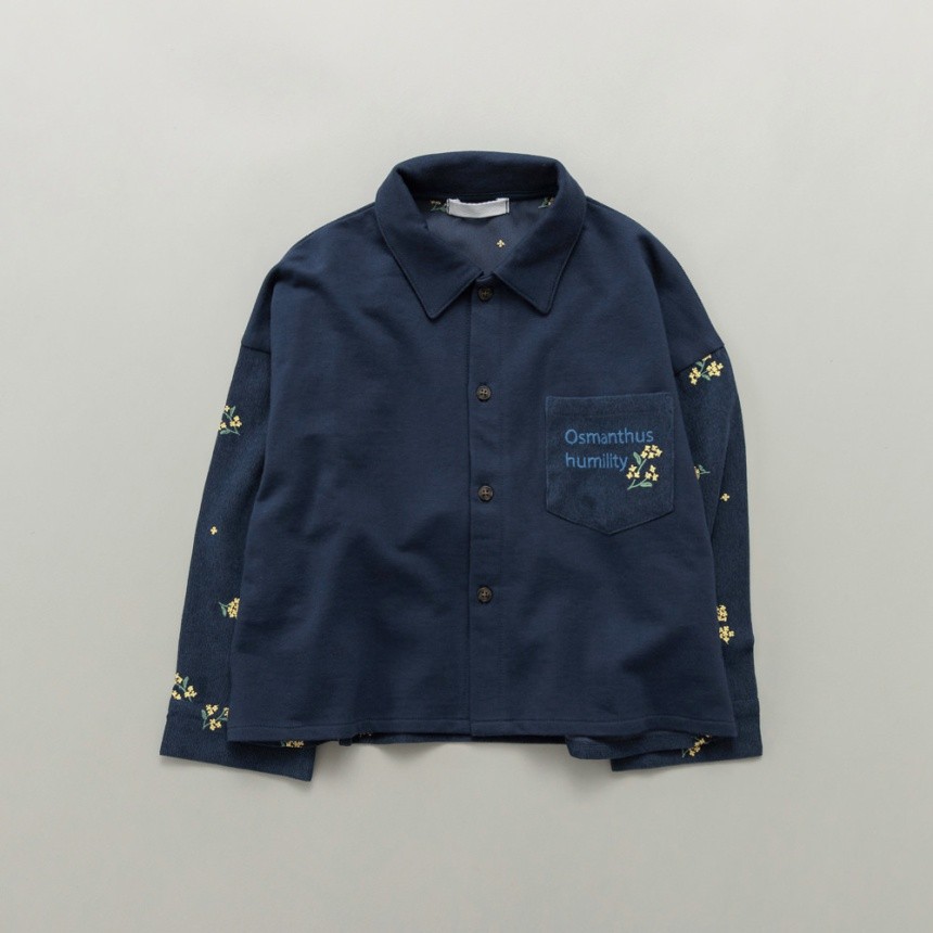 ネイビーブルー