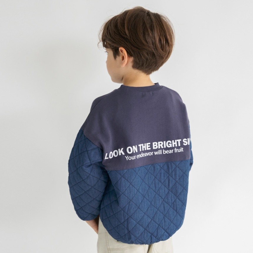 ネイビーブルー